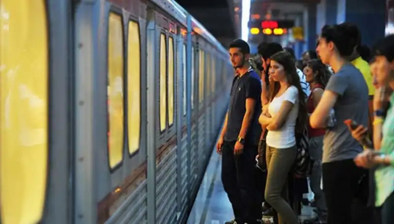Bugün İstanbul Metro Seferleri Neden Durduruldu? Taksim İstasyonu Kapalı mı?