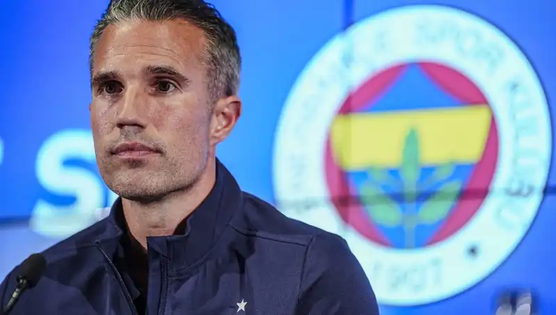 Fenerbahçe İçin Şampiyonlar Ligi Umudu: Van Persie'den Çarpıcı Açıklama!