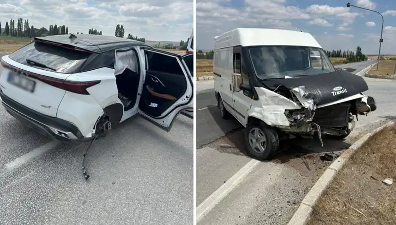 Çorum’da İki Araç Kafa Kafaya Çarpıştı: Yaralılar ve Son Gelişmeler!