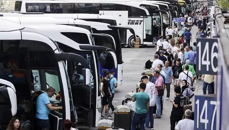 İstanbul'dan Beklenmedik Göç: 369 Bin Kişi Şehri Terketti